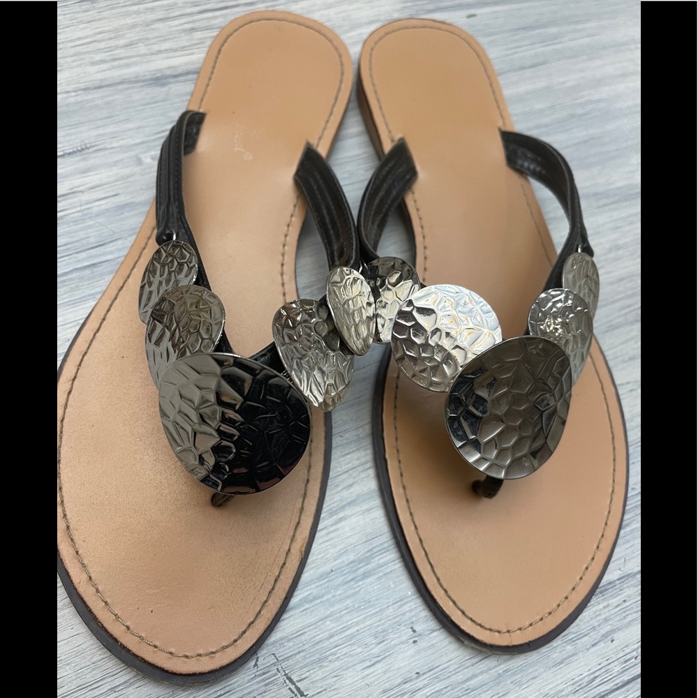 Madeline Stuart Silver Sandals, sz 9
